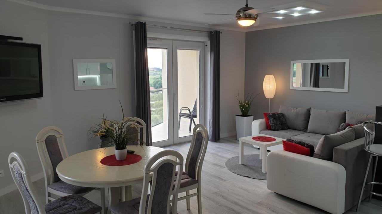 Apartamenty Podzamcze Walbrzych Wałbrzych Exterior foto